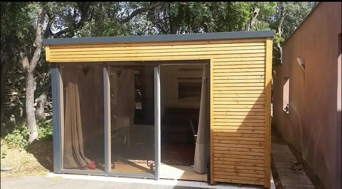 Avec Piscine Et Dependance * Nîmes