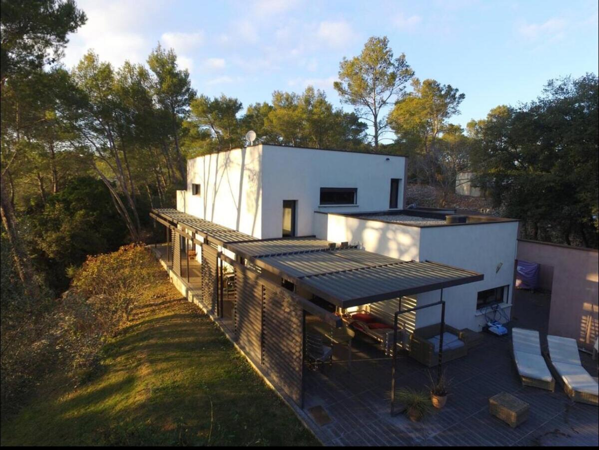 Avec Piscine Et Dependance Nîmes